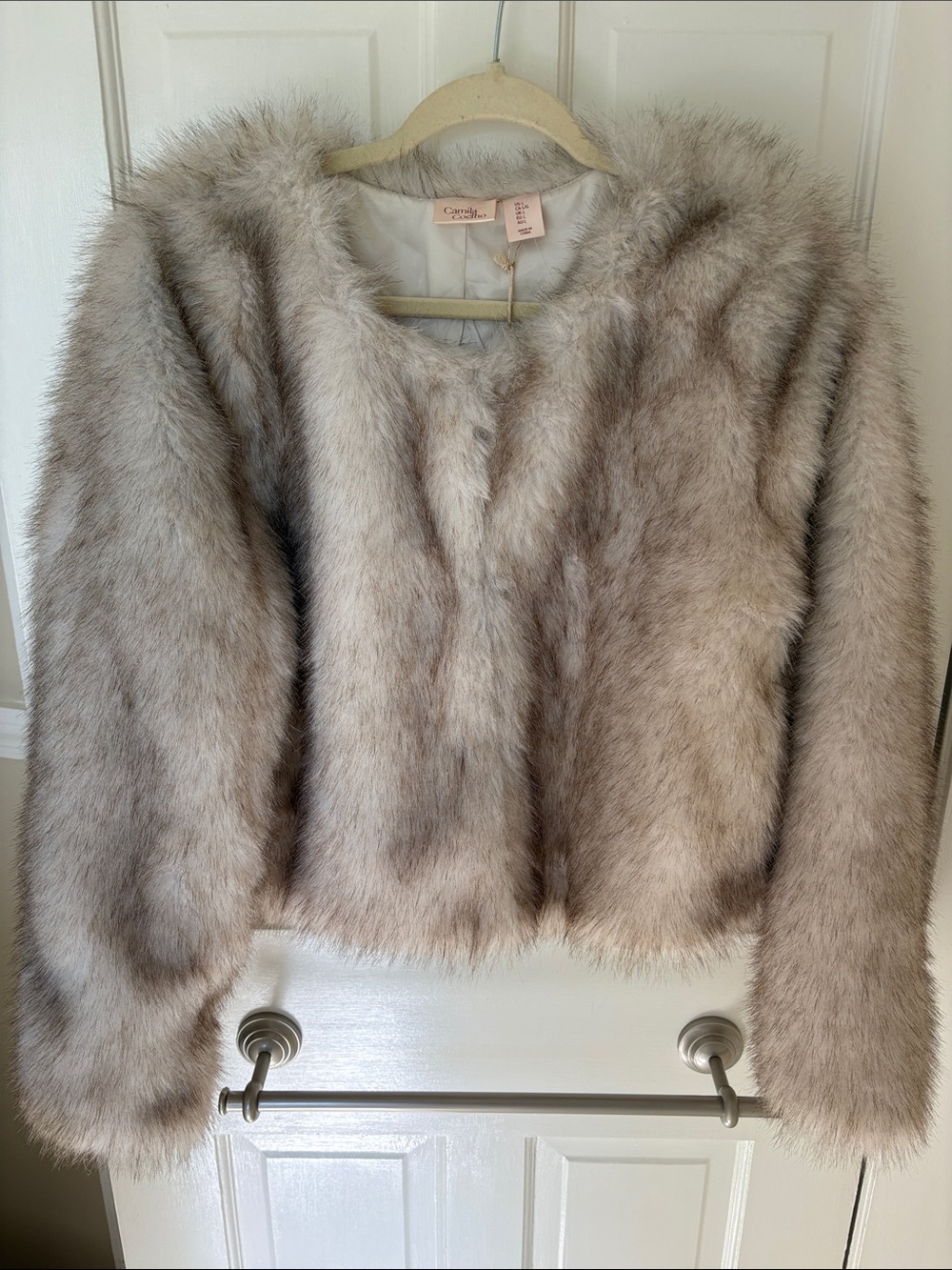 NWT Camila Coelho Faux Fur Cropped Jacket
